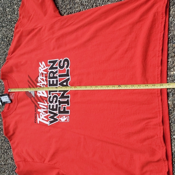 NBA TrailBlazers T-shirt Size 2X - Picture 3 of 10